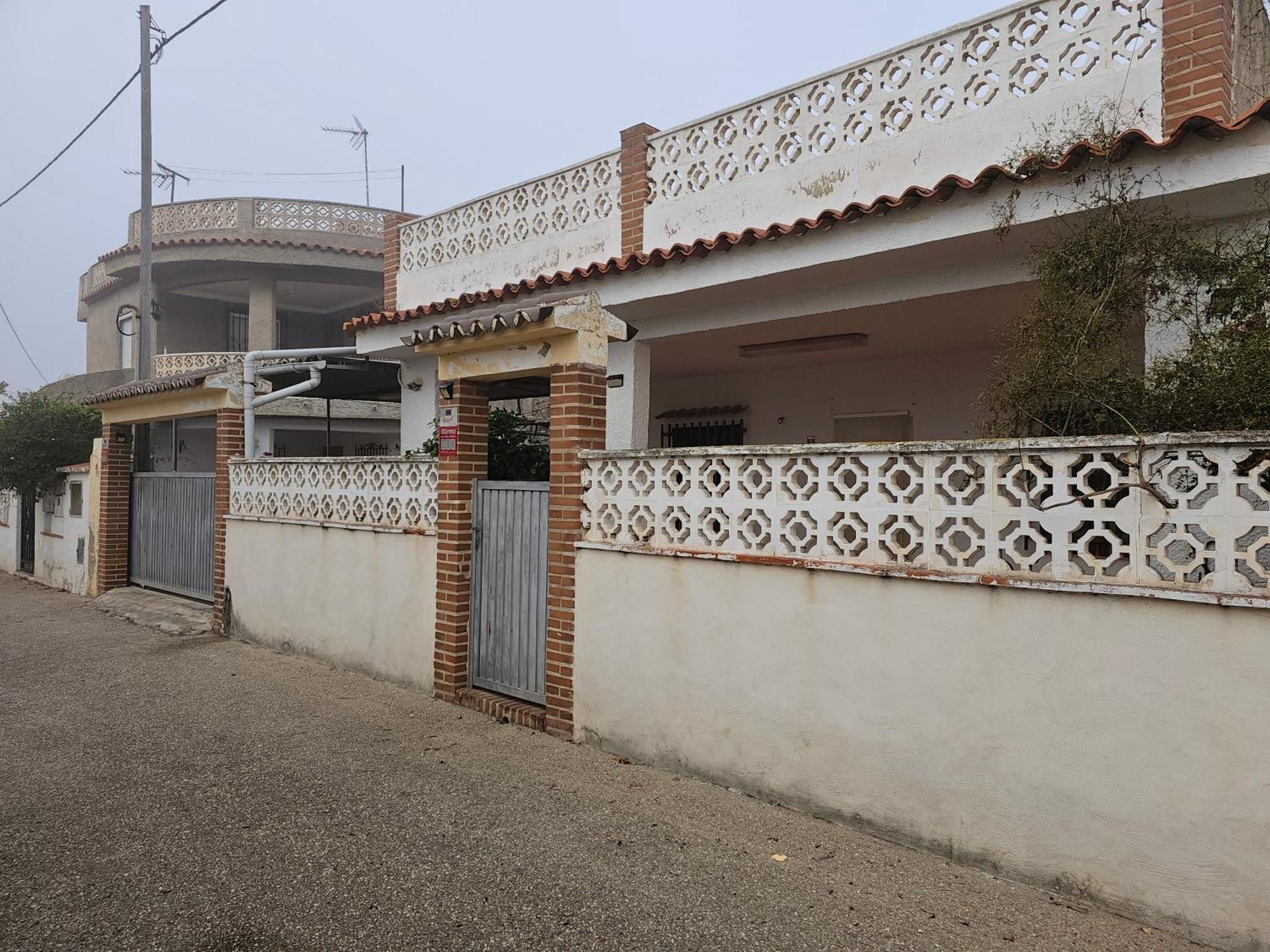 Hébergement de vacances Casa De Playa En Al Lado Del Met Y Campo De Golf *