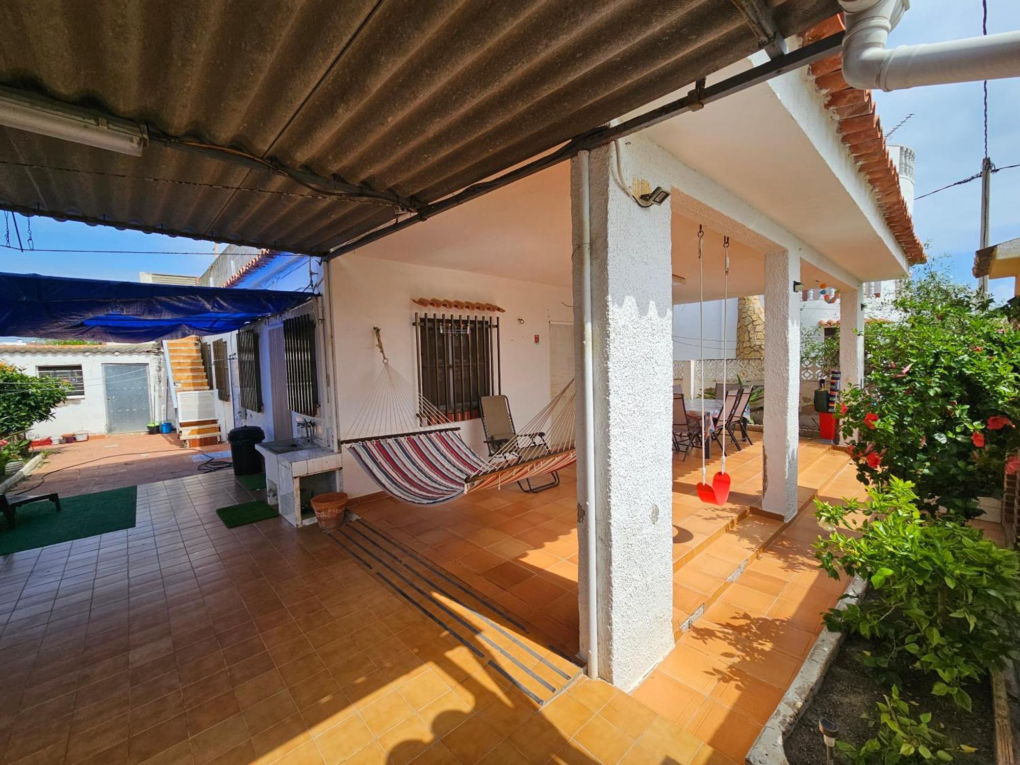 Hébergement de vacances Casa De Playa En Al Lado Del Met Y Campo De Golf Oliva
